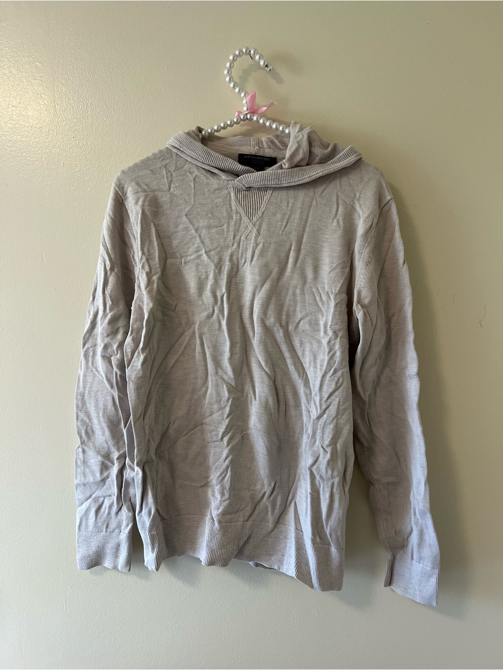 Banana Republic Light Gray Crewneck Hooded Sweater